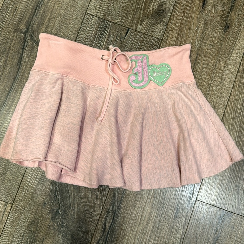 Juicy couture mini skirt- teen sizing